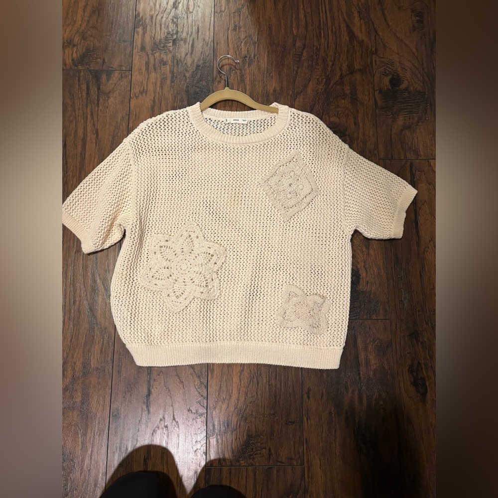 Short sleeve mango sweater